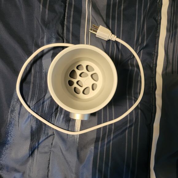 LIKE-NEW Philips Avent Fast Baby Bottle Warmer with Auto Shut Off - Picture 4 of 11